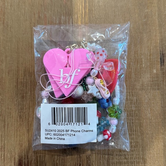 NWT Benefit Cosmetics Phone Charms - Set of Two - Picture 5 of 7